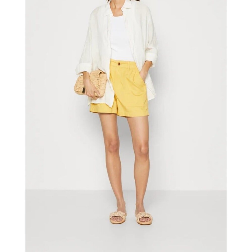 Gap French Almond High Rise Easy Utility Shorts